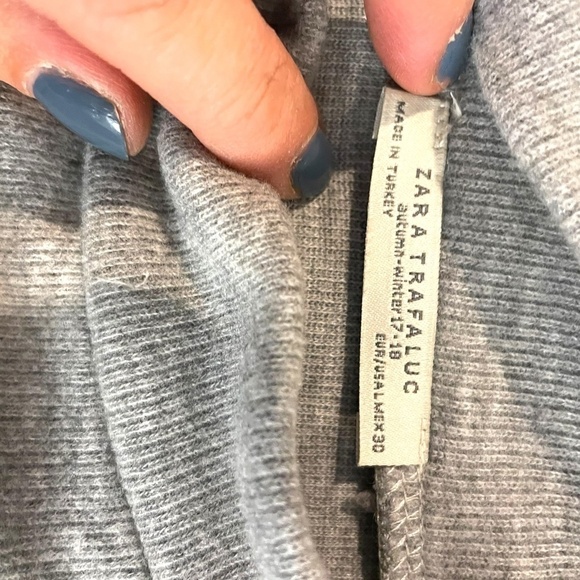 Ribbed Boxy Grey Heather Top 🤍 - Picture 5 of 7